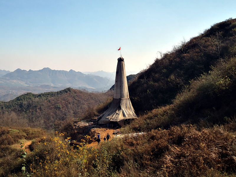再出發(fā)，亮巖